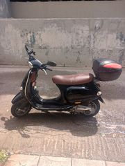 Piaggio Vespa ET4 2000
