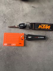 KTM 890 Adventure 2023-thumb-10