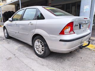 Ford Focus 2002 GHIA-thumb-7