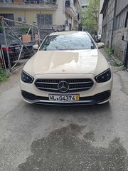 Mercedes-Benz E 220 2021 AVANTGARDE