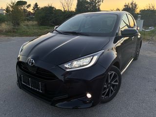 Toyota Yaris 2022-thumb-1
