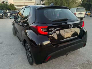 Toyota Yaris 2022-thumb-7