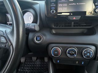 Toyota Yaris 2022-thumb-16