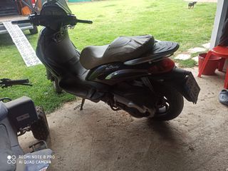 Piaggio Beverly 400-thumb-2