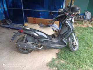 Piaggio Beverly 400-thumb-4