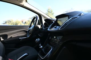 Ford C-Max 2016 Titanium-thumb-15