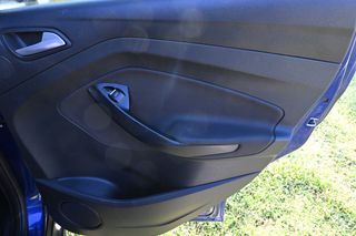 Ford C-Max 2016 Titanium-thumb-21
