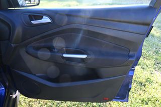 Ford C-Max 2016 Titanium-thumb-23