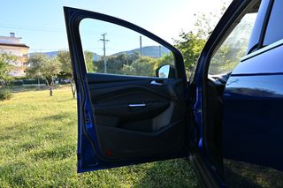 Ford C-Max 2016 Titanium-thumb-24