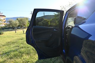 Ford C-Max 2016 Titanium-thumb-26