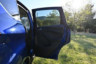 Ford C-Max 2016 Titanium-thumb-27