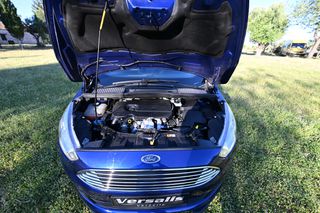 Ford C-Max 2016 Titanium-thumb-33