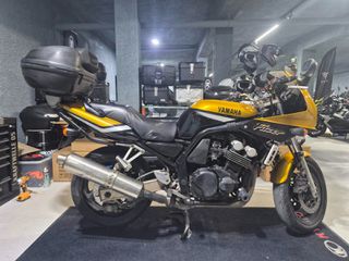 Yamaha FZ6 Fazer 2000-thumb-1