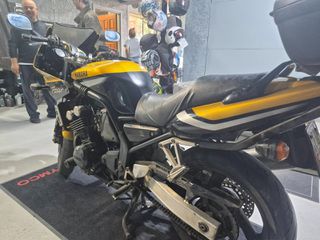 Yamaha FZ6 Fazer 2000-thumb-7