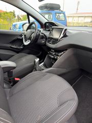 Peugeot 208 2018 1.2 PURETECH 110 ALLURE-thumb-20