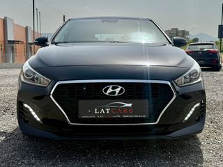 Hyundai i 30 2018 1.4cc, CAMERA NAVI FULL BOOK SERVICE!-thumb-1