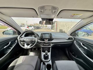 Hyundai i 30 2018 1.4cc, CAMERA NAVI FULL BOOK SERVICE!-thumb-9