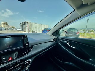 Hyundai i 30 2018 1.4cc, CAMERA NAVI FULL BOOK SERVICE!-thumb-13