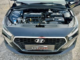 Hyundai i 30 2018 1.4cc, CAMERA NAVI FULL BOOK SERVICE!-thumb-18