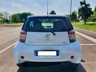 Toyota iQ 2011 απο 11250  τωρα 8500 αυτοματο  clima a/c υδραυλικο  τιμονι-thumb-4