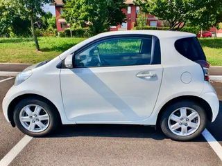 Toyota iQ 2011 απο 11250  τωρα 8500 αυτοματο  clima a/c υδραυλικο  τιμονι-thumb-5