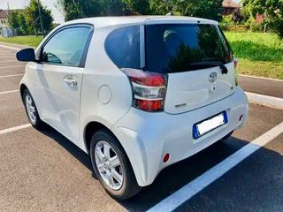 Toyota iQ 2011 απο 11250  τωρα 8500 αυτοματο  clima a/c υδραυλικο  τιμονι-thumb-7