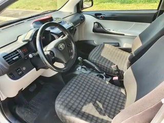 Toyota iQ 2011 απο 11250  τωρα 8500 αυτοματο  clima a/c υδραυλικο  τιμονι-thumb-9