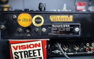 Numark PPD DM 1975 DJ Mixer & Sampler-thumb-4