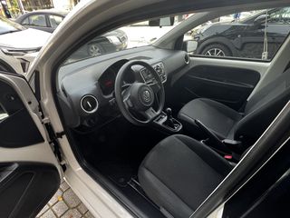 Volkswagen Up 2015 VW Up! '15 5D-thumb-12