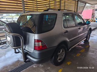 Mercedes-Benz ML 230 1999-thumb-5