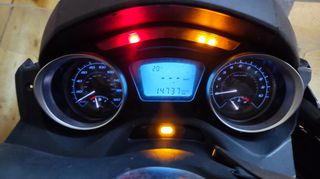 Piaggio MP3 300 2024 HPE SPORT-thumb-2