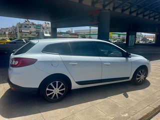 Renault Megane 2011 1.5 DCI DIESEL automatic-thumb-4