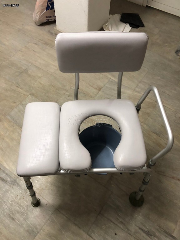Commode ταξιδίου (συναρμολογούμενο) LUMEX.