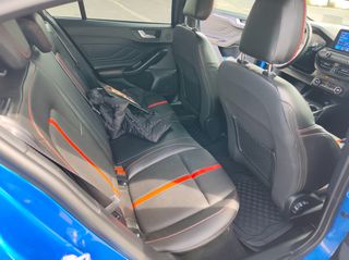 Ford Focus 2021 ST LINE-thumb-16