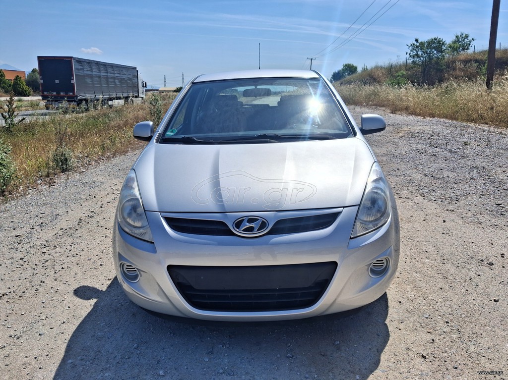 Hyundai i 20 2012