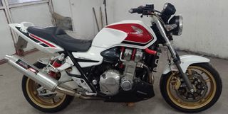 Honda CB 1300 2005 ΜΟΝΑΔΙΚΟ ΚΑΤΑΣΤΑΣΗ ΒΙΤΡΙΝΑΣ
