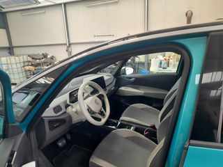 Volkswagen ID.3 2021-thumb-8