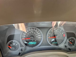 Jeep Compass 2007-thumb-8