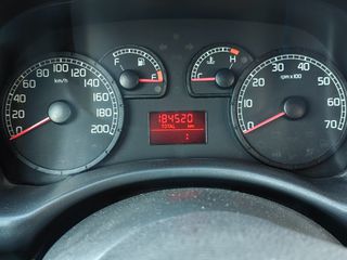 Fiat Punto 2006 FIAT PUNTO MULTIJET 1,3-thumb-11