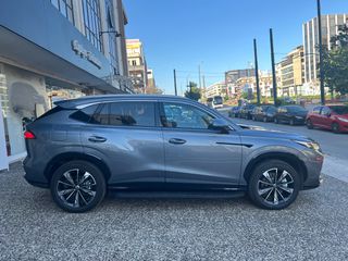 Mg EHS 2025 eHS PHEV+ Luxury-thumb-10