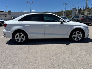Audi A3 2019 SEDAN-thumb-3