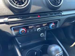 Audi A3 2019 SEDAN-thumb-14