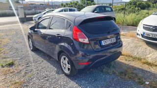 Ford Fiesta 2015-thumb-6