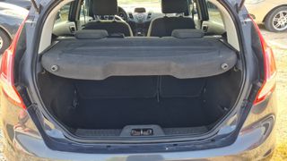 Ford Fiesta 2015-thumb-8