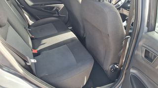 Ford Fiesta 2015-thumb-12