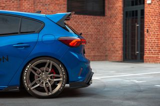 Πίσω Σπόιλερ  Ford Focus Hatchback St-line Mk4-thumb-1