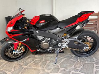 Aprilia RSV4 2010 1000