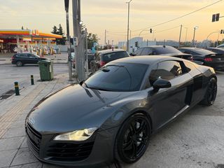 Audi R8 2010-thumb-2
