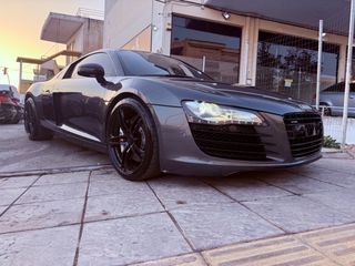 Audi R8 2010-thumb-4