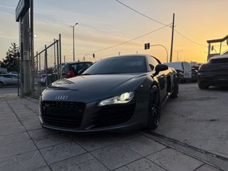 Audi R8 2010-thumb-6